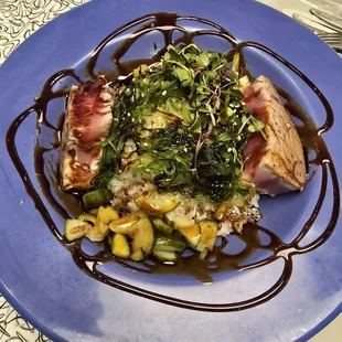 Ahi tuna bowl