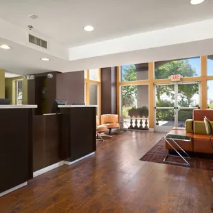 Baymont Inn &amp; Suites Modesto Lobby