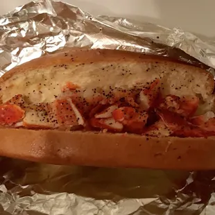 Lobster Roll- where is the lobster meat???