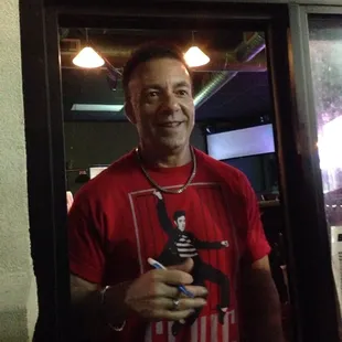 Elvis ok mane just his shirt