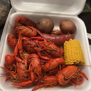 This call the crawfish plate very good spice is hot .