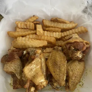 6 piece Lemon pepper Fried Wings (okay)