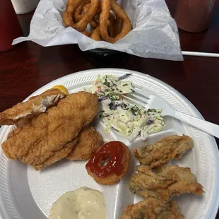 Fried oysters, catfish, onion rings and coleslaw