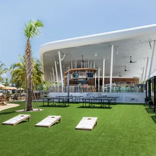 The Patio &amp; Beach Area at Bayshore Club