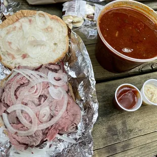 Pit beef and medium sized chili. Original BBQ and horseradish on the side.