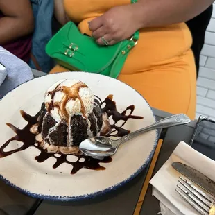 a plate of ice cream sundaes