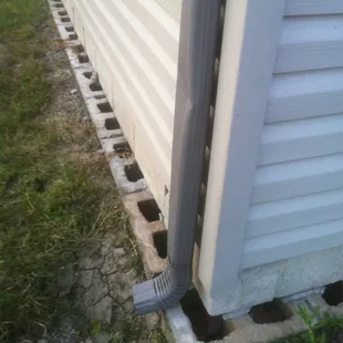 Base of one of the units. Code violations, anyone?