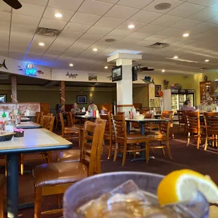 oysters and mussels, interior