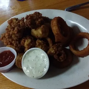 fried onion rings and dipping sauce