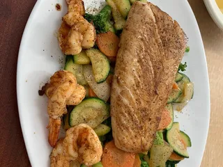 C Chum Seafood