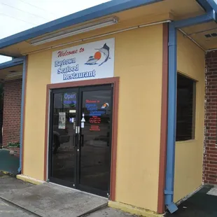 The entrance to Baytown Seafood in Freeport, Texas