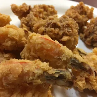 Fried shrimp and fried oyster