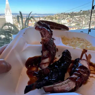 Food: Ribs with Mac and cheese