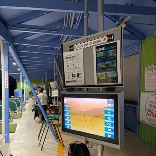 Screen to show how far your ball's distance