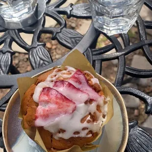 strawberry shortcake biscuit