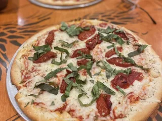 Bazbeaux Pizza