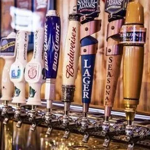Enjoy Bazinga Classic Bar &amp; Grille&apos;s wide range of beers!