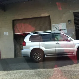 The factory right off of Kalinin street on Hoe st