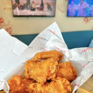 bb.q Chicken Kahala