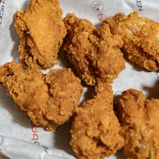 chicken wings and fried chicken, fried chicken, chicken, chicken wings, bbq wings, bbq chicken, fried chicken wings, poultry, food