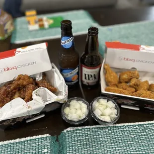 bbq chicken, fried chicken wings, chicken wings, fried chicken, chicken wings and fried chicken, poultry, food, bbq wings, chicken