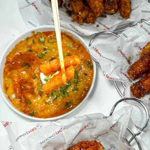chicken, chicken wings and fried chicken, bbq chicken, bbq wings, poultry, chicken wings, food, fried chicken wings, fried chicken