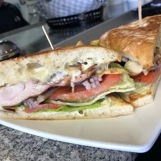 Smoked Chicken Club Sandwich
