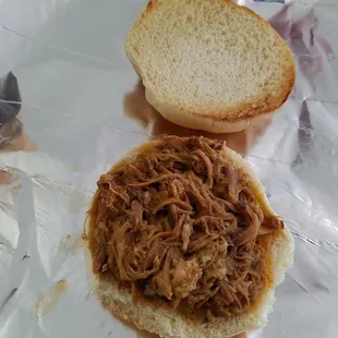 Pulled pork sandwiches... yummy yummy