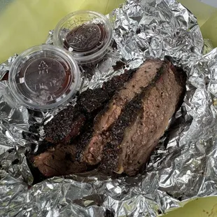Brisket so moist and tender! IG: FatsFoodChronicles