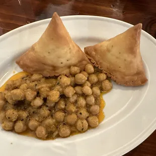 Veggie samosas