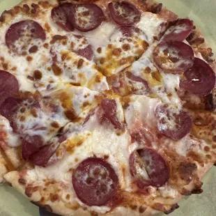 Pepperoni pizza