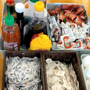 Lots of condiments!