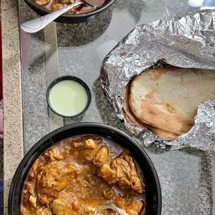 Karahi Chicken with Naan