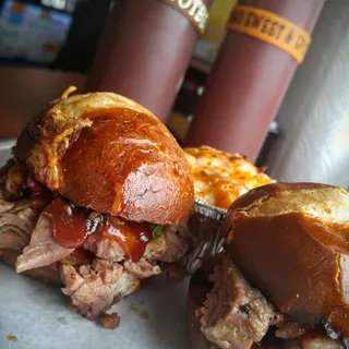 Smoked Gouda Mac and Cheese