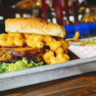 Hunter's Burger 10-42