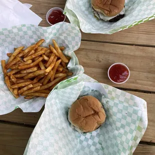 BB'S