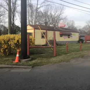 Side view of the classic shack
