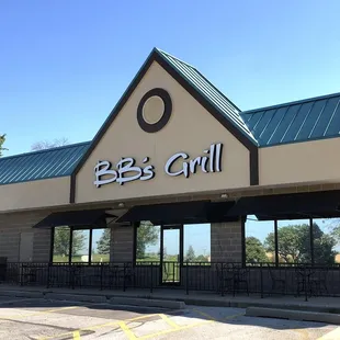 Building Exterior and Patio
