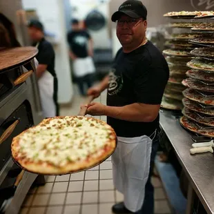 BB's Pizzaria Express (Leo)