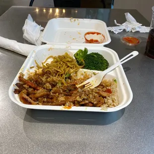 Brown rice, spicy chicken with broccoli and yakisoba. The yakisoba wasn&apos;t to my liking but overall good.