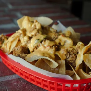 a basket of nachos