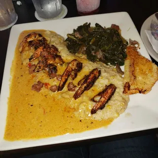 Mama B's Shrimp And Grits