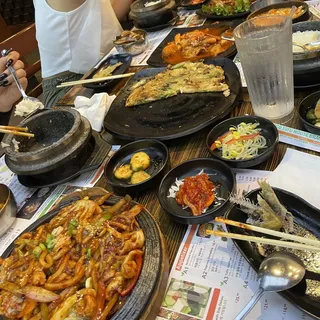 E8. Spicy Stir-Fried Squid