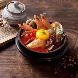 S2. Assorted Soon Tofu