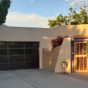 Aluminum garage door