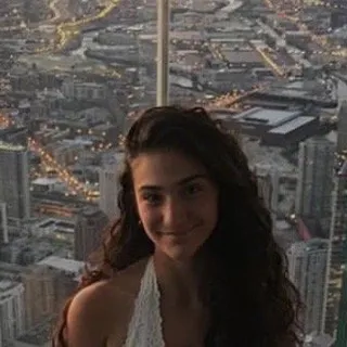Isabelle K.