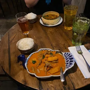 Red curry with duck and yellow curry with tofu and vegetables