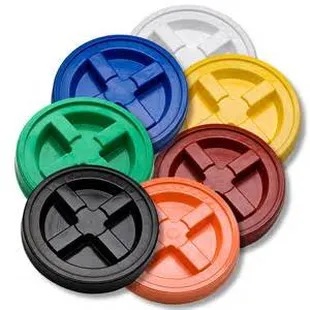 Gamma lid: Easy access, color coordinating