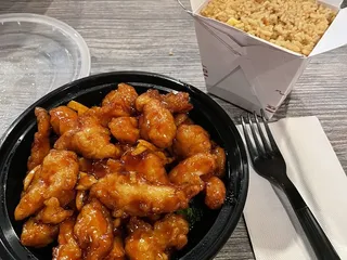 Noodles & Kitchen