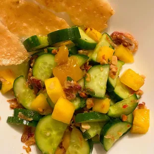 Mango, Cucumber &amp; Mint Salad (Vegan)